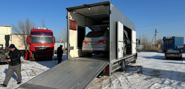 Почему спорткары требуют особого подхода при перевозке?