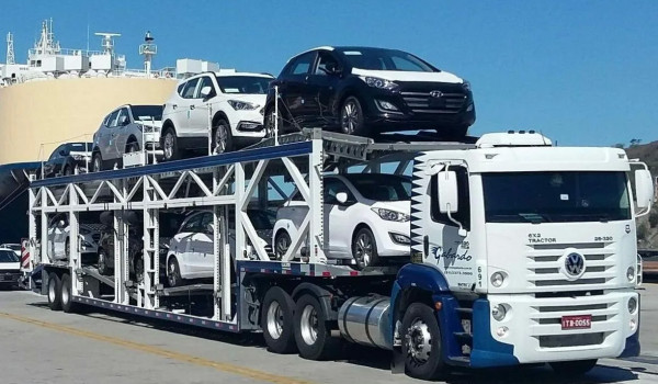 Перевозка автомобилей между Казахстаном и Россией: ключевые особенности